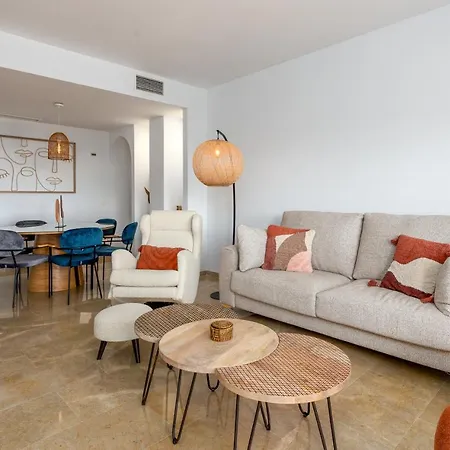 Coto Real 2412 Khios Apartment